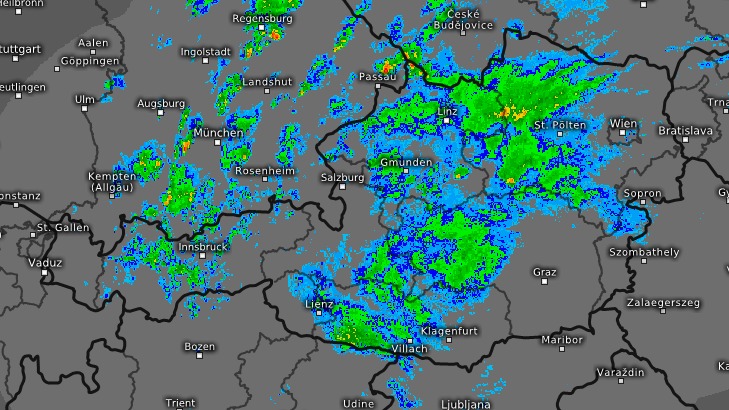 Das Bild zeigt weiträumigen Regen über Österreich